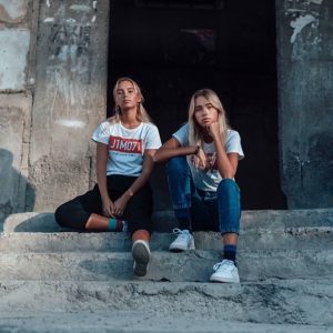 Income from Lisa & Lena